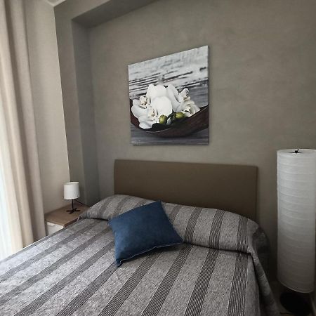 Friends & Family Apartment - Free Parking Car Catania Bagian luar foto