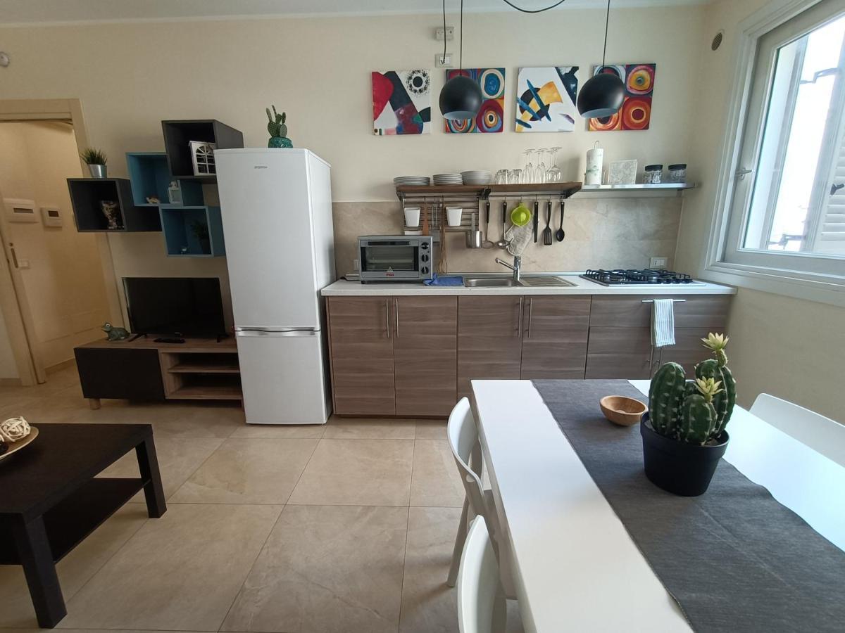 Friends & Family Apartment - Free Parking Car Catania Bagian luar foto