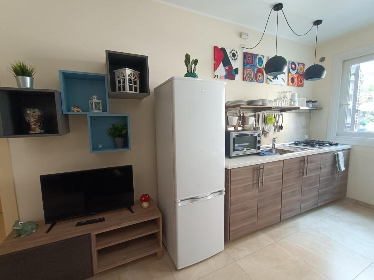 Friends & Family Apartment - Free Parking Car Catania Bagian luar foto