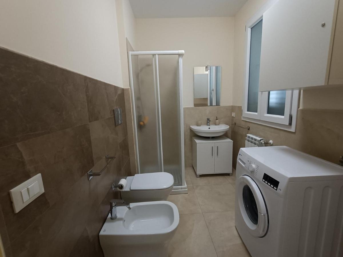 Friends & Family Apartment - Free Parking Car Catania Bagian luar foto